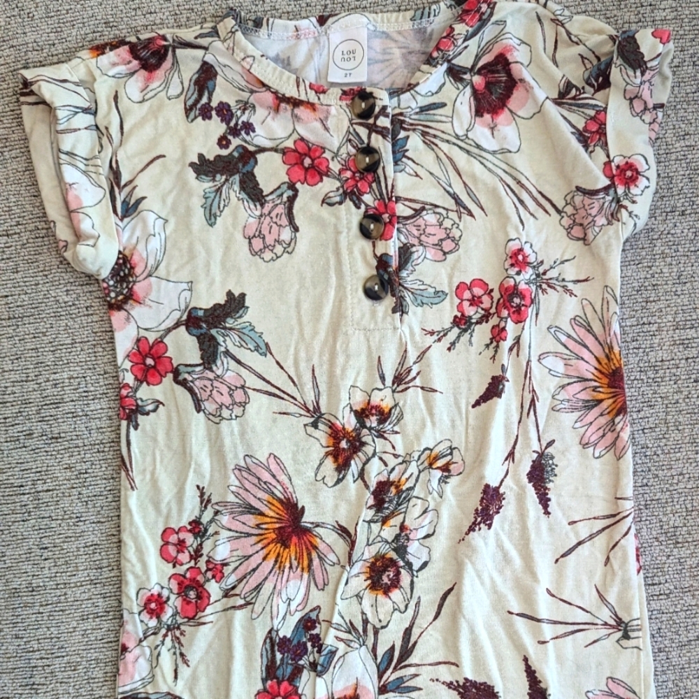 THREE lou lou & company 2T rompers